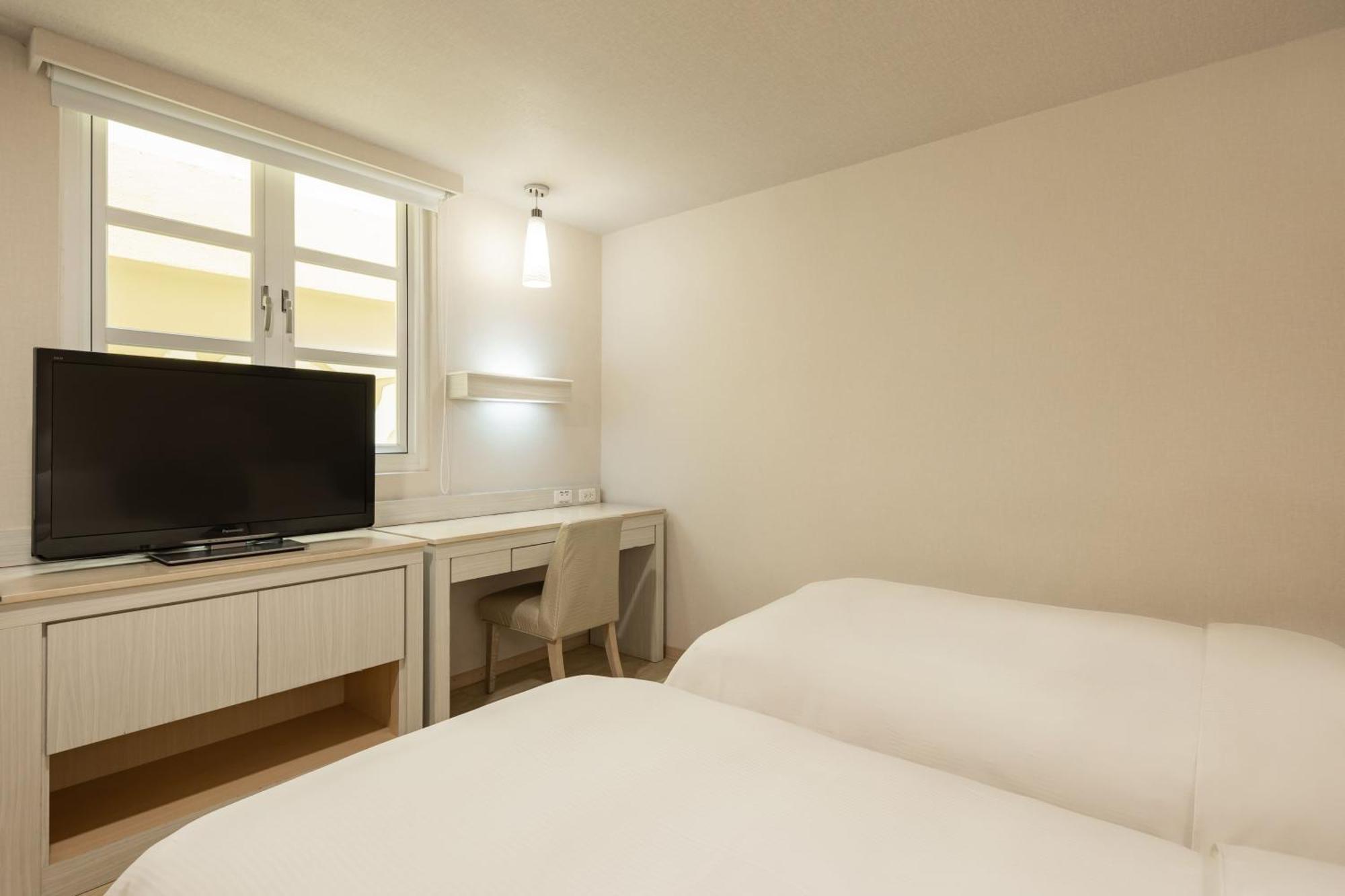 Kindness Hotel - Houyi Jiuru Kaohsiung Ruang foto